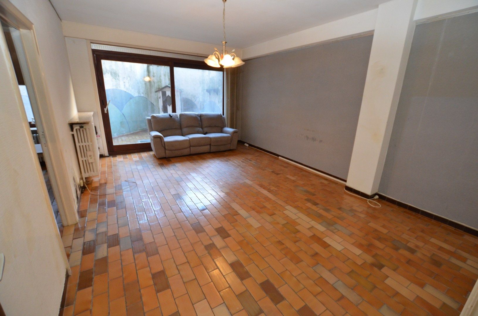 Centraal gelegen gelijkvloers appartement met terras foto 3