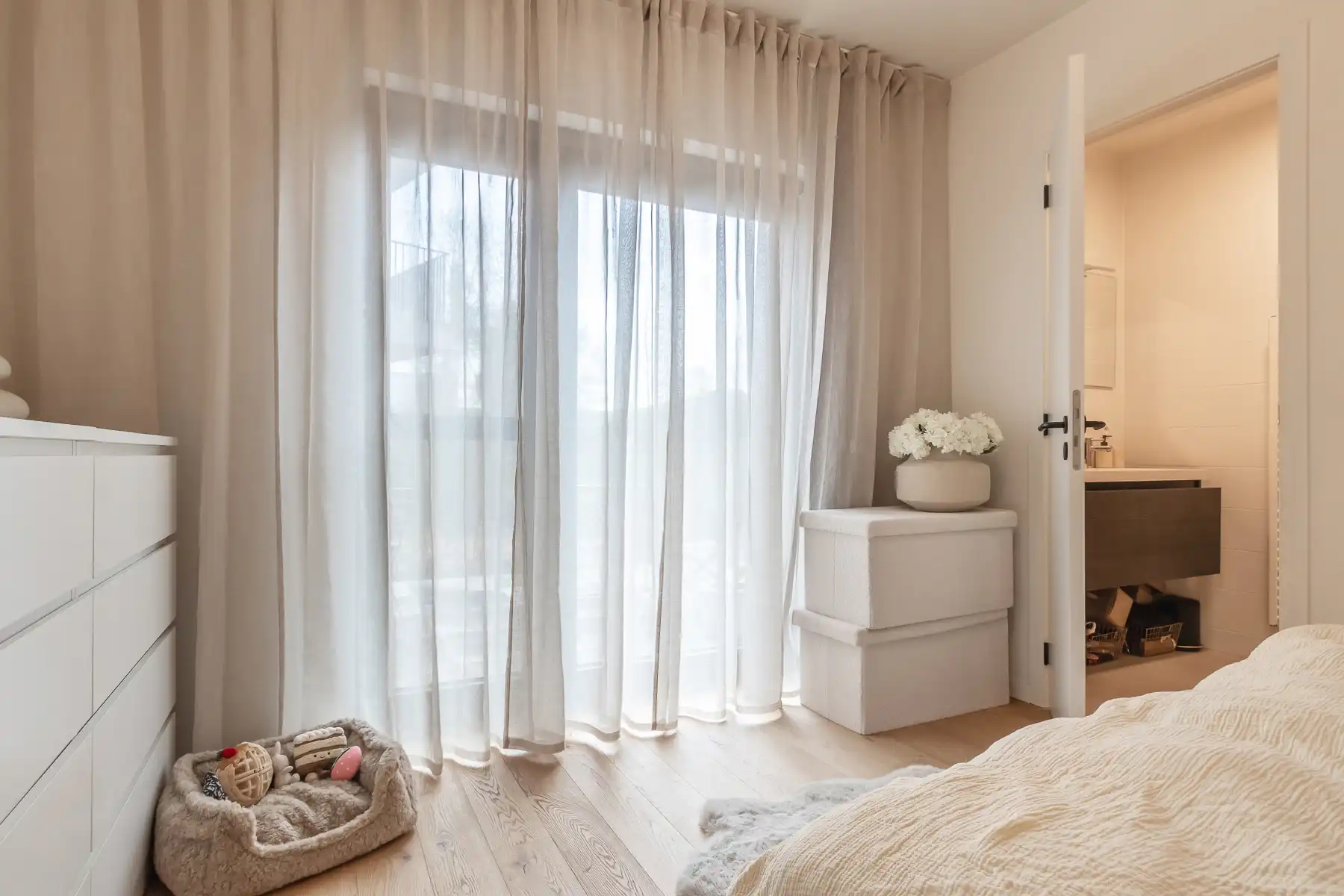 Recent gelijkvloersappartement met 3 slaapkmrs & staanplaats foto 19