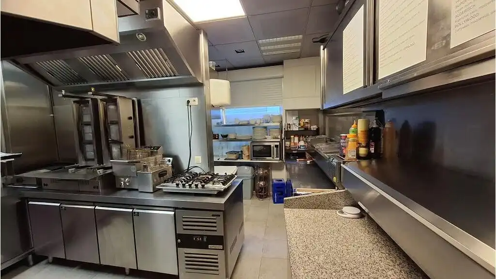 Overname instapklaar Pizza en Fast-food restaurant met Terras in Brugge foto 6