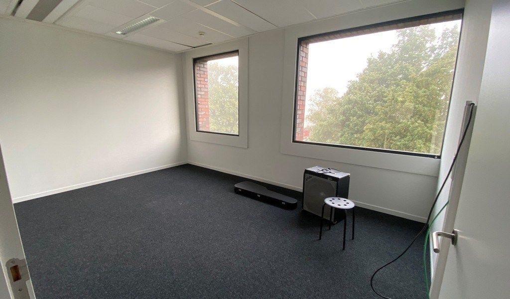 Instapklare kantoren te huur langs E313 in Herentals foto 7