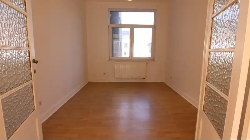 Vernieuwd 1-slaapkamerappartement te huur in Oostende foto 8