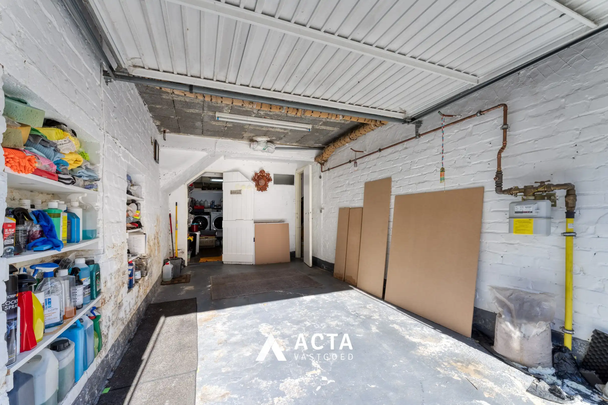 Halfopen bebouwing met vier slaapkamers en dubbele garage in Mariakerke foto 17