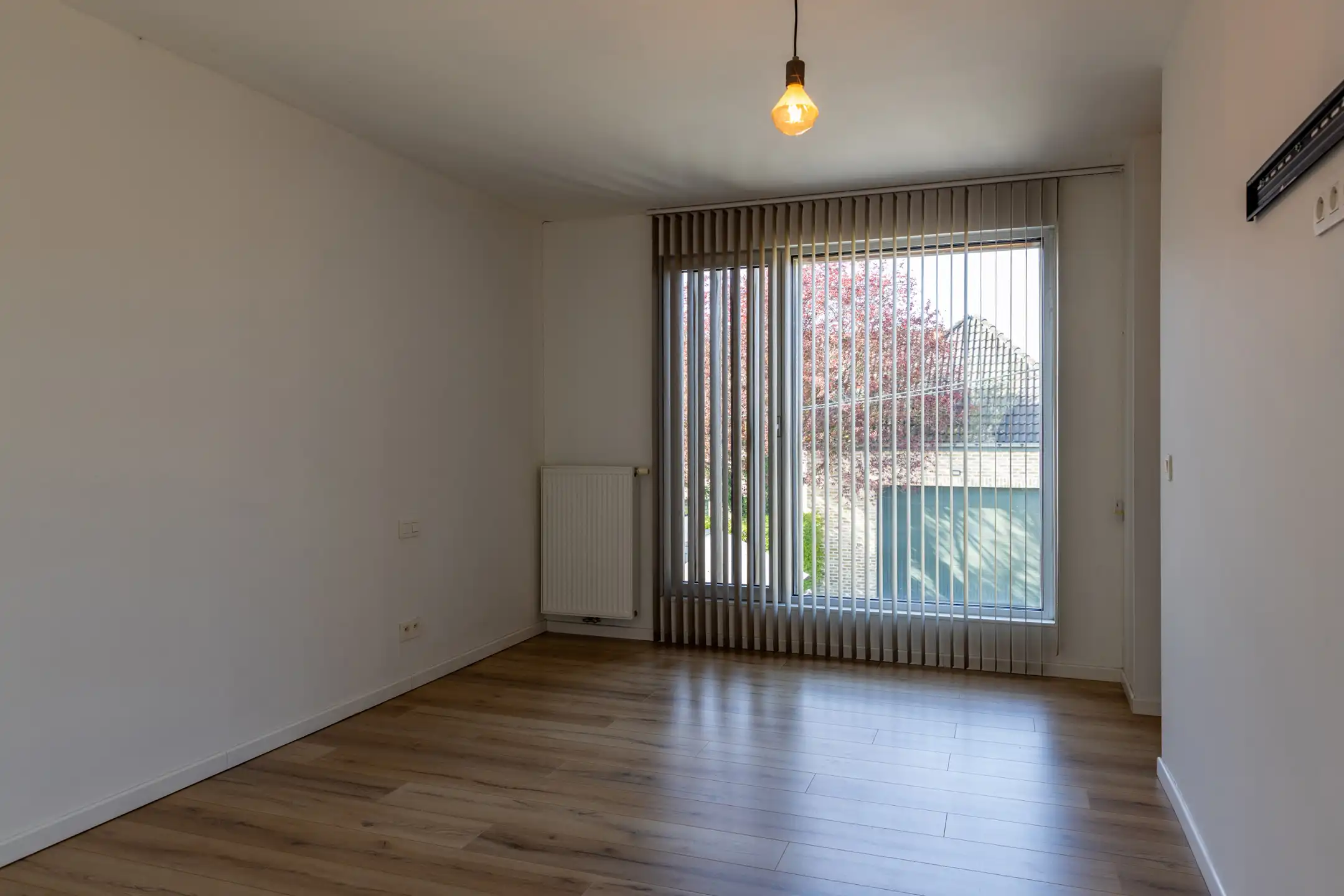 Charmante woning in rustige, doodlopende straat te Lebbeke foto 16