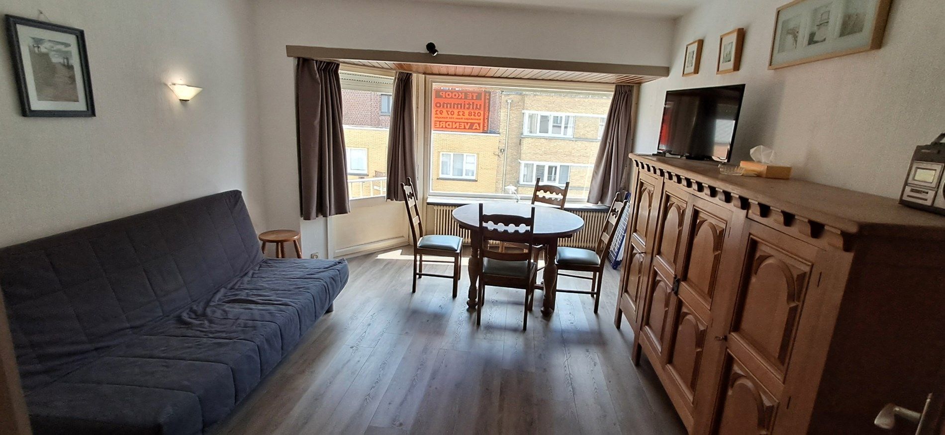APPARTEMENT MET 1 SLAAPKAMER OP 100 METER VAN DE ZEEDIJK TE KOKSIJDE foto {{pictureIndex}}