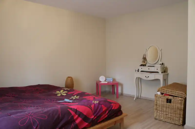 Landelijk gelegen woning, echte aanrader!! foto 22