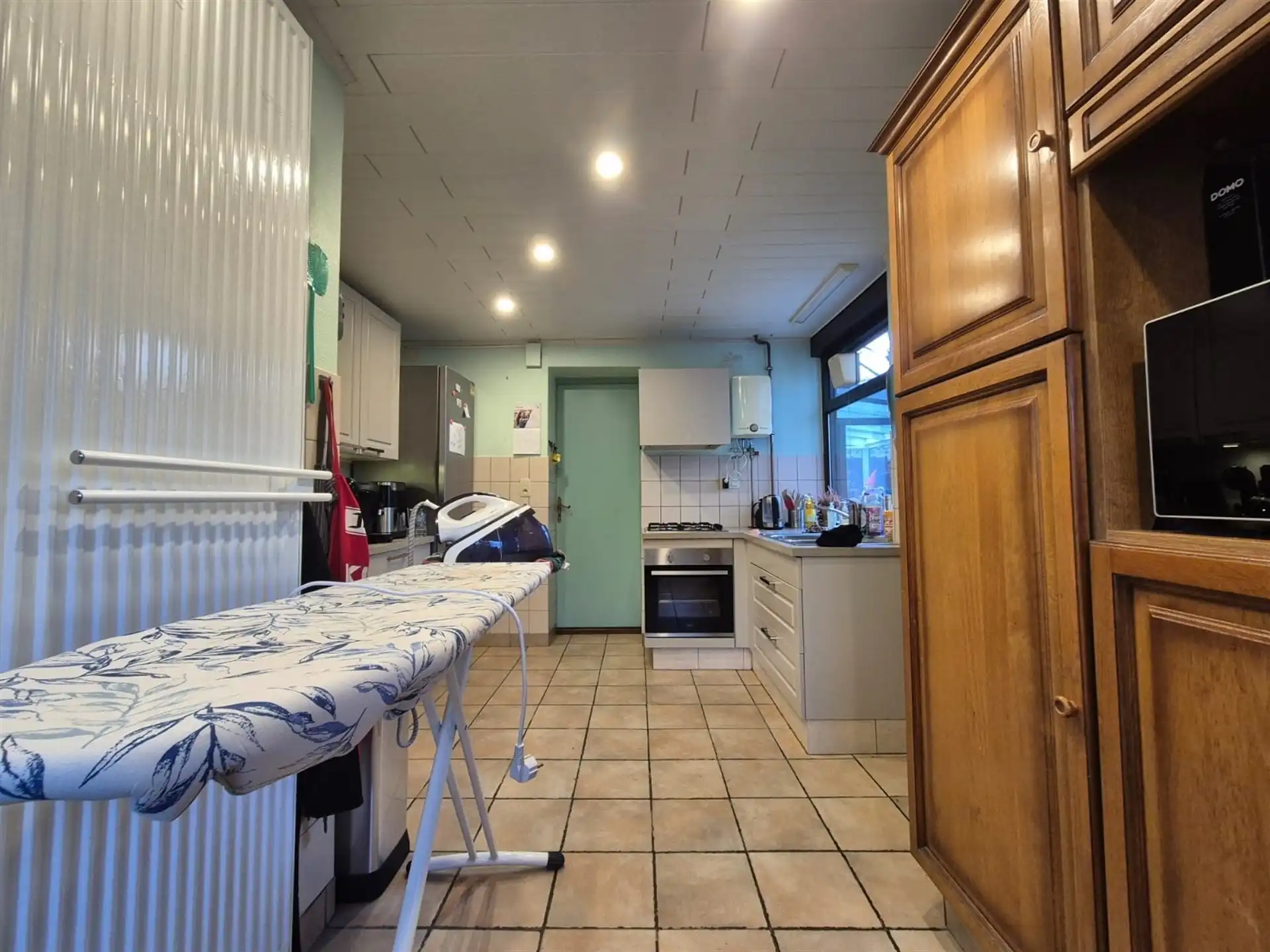 Ruime woning met 3 slaapkamers gelegen in een groene omgeving. foto 11