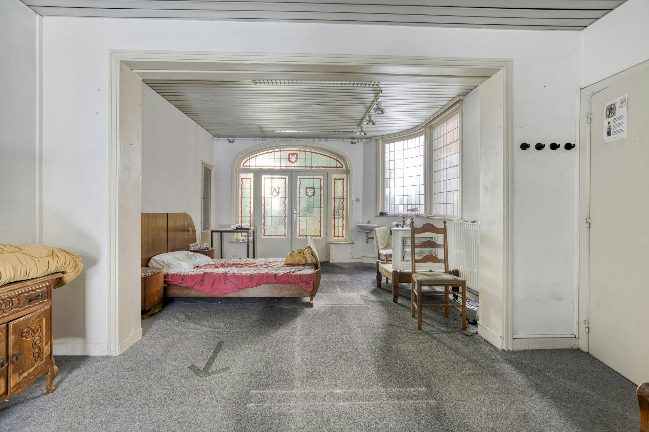 Huis met handelsruimte te koop in centrum Roeselare foto 3