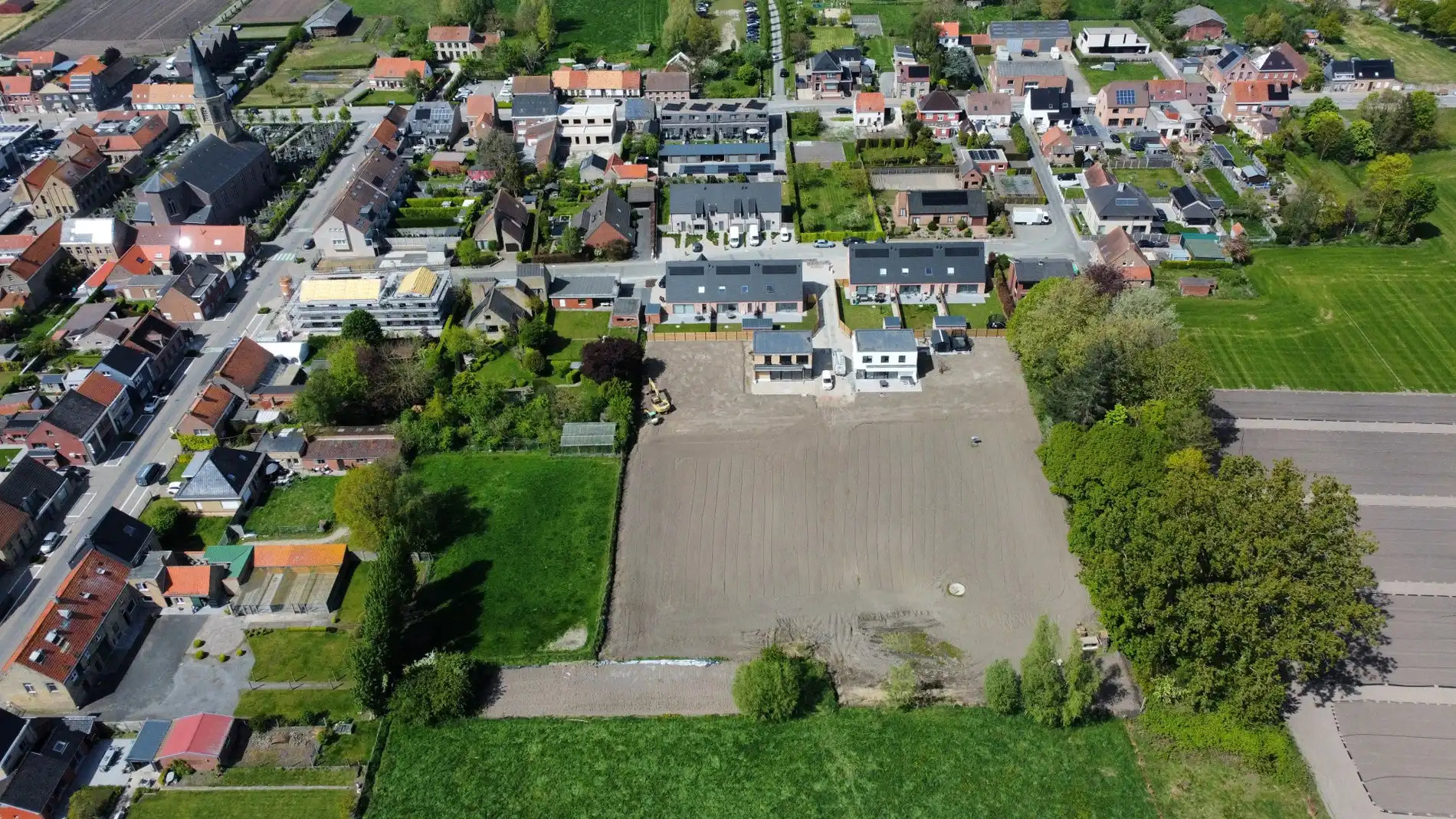 Rustig gelegen alleenstaande nieuwbouwwoning met 3 slaapkamers en prachtig zicht op de velden te Gistel  foto 4