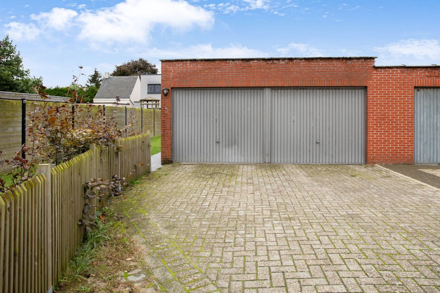 Instapklare woning met 2 slpk., tuin en garage foto 32