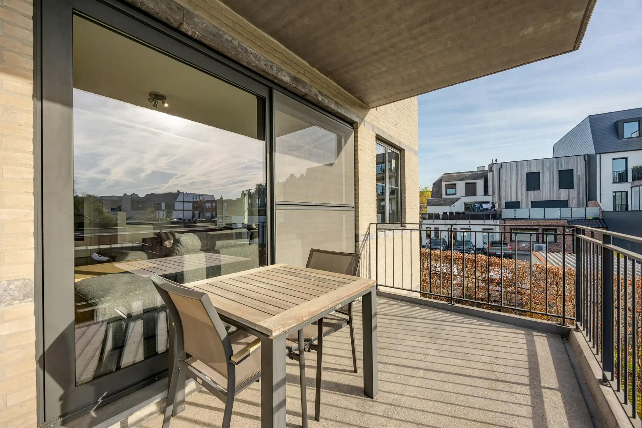 Instapklaar appartement met 2 slpk en terras te Oud-Turnhout foto 4