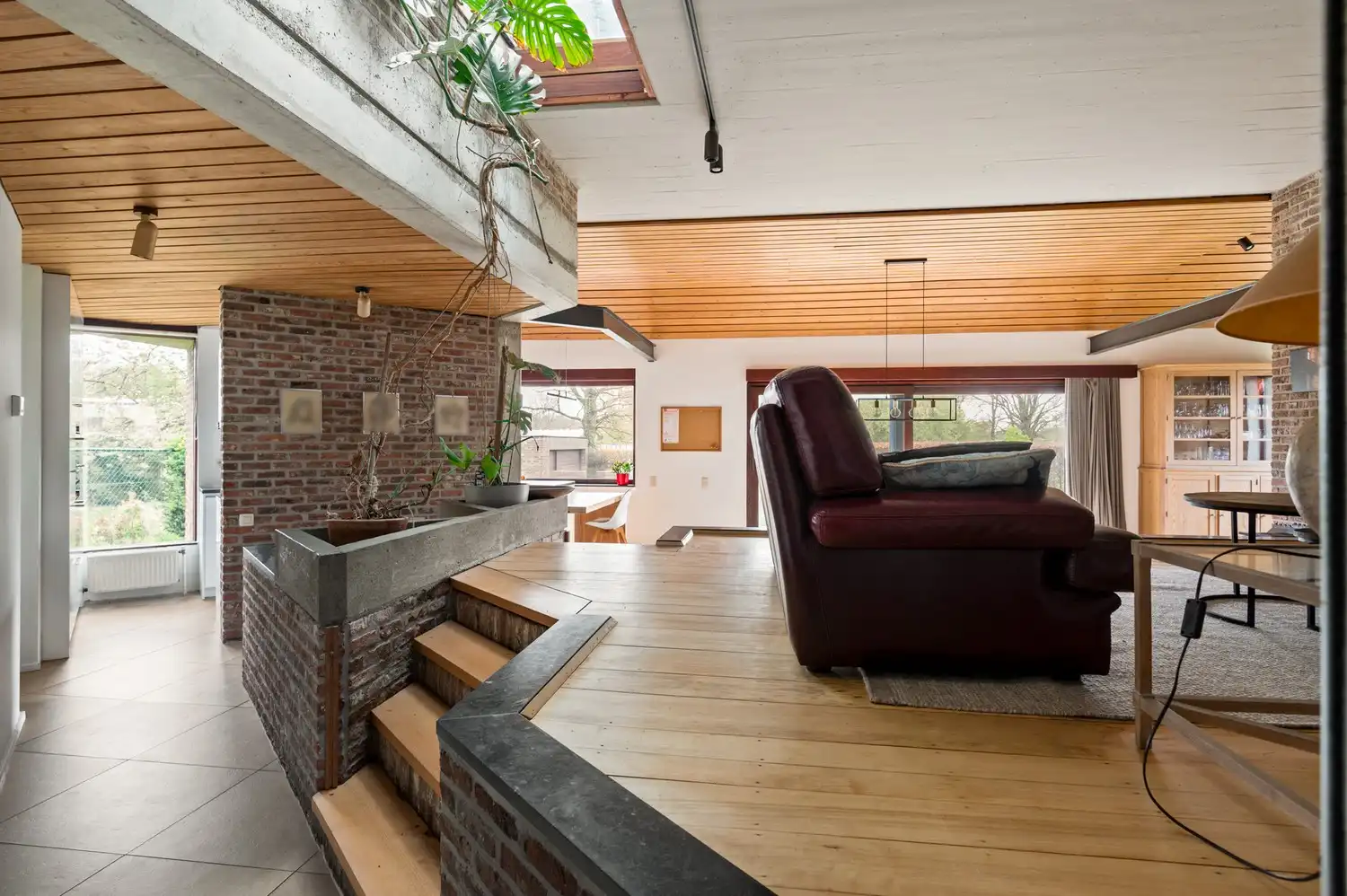 Open bebouwing met 4 slaapkamers, 2 badkamers en tuin in Borsbeek! foto 9