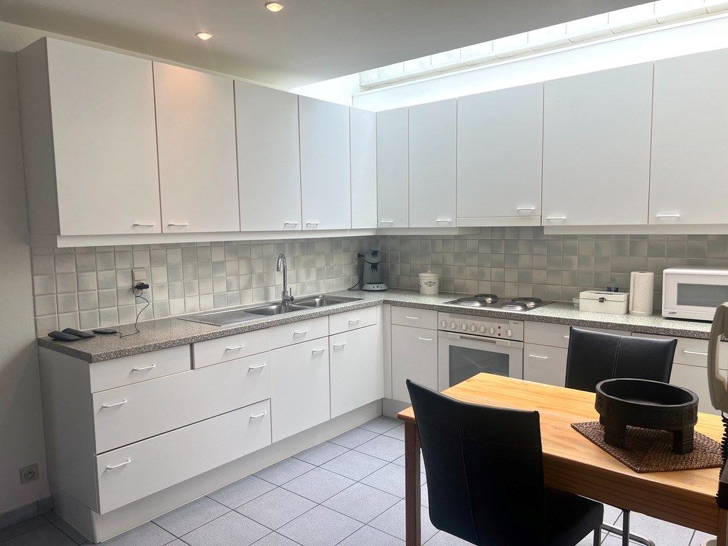 Instapklaar duplex-appartement met garage te huur te Harelbeke foto 8