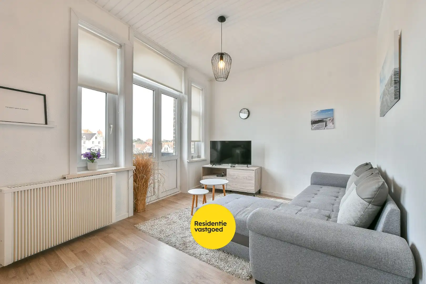 Karaktervol éénslaapkamerappartement in hartje De Haan - energiezuinig & lichtrijk foto 8