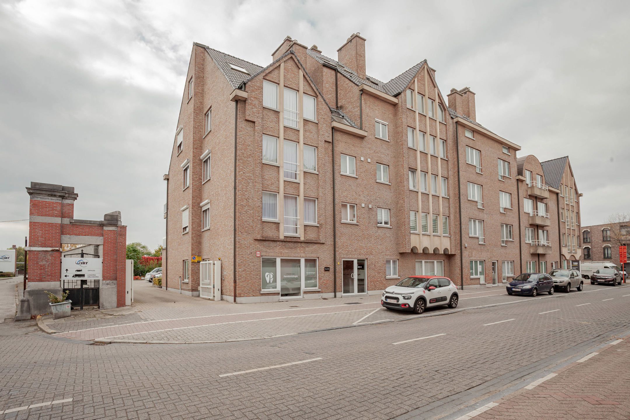 Lichtrijk 2-slaapkamerappartement met zonnig terras foto 25