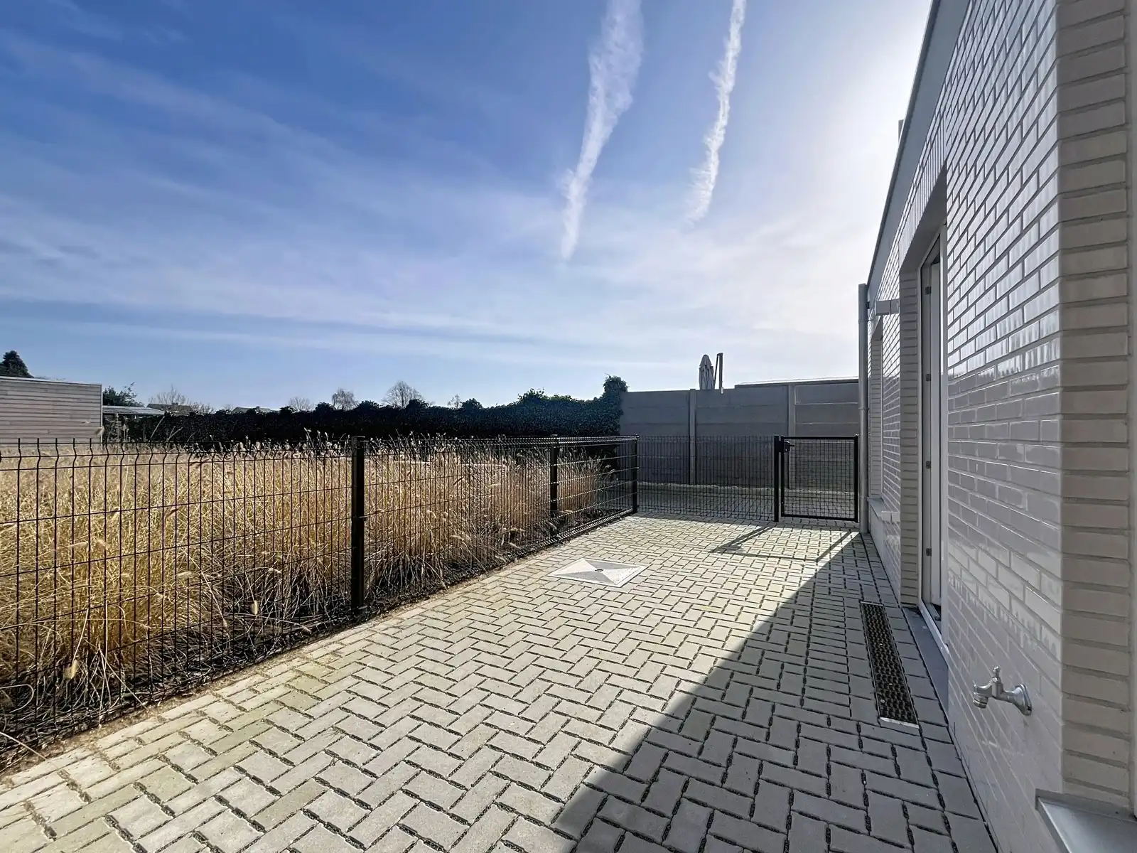 Gelijkvloers Kantoor met woonst (2 SLPK), nieuwbouw! foto 15