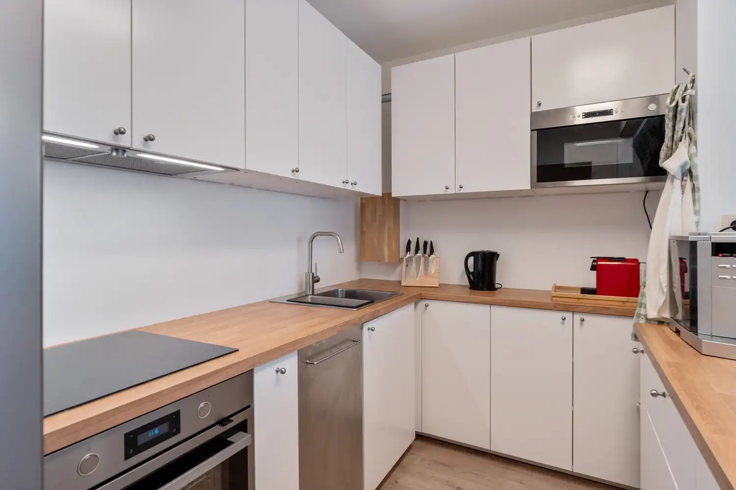 Recent gerenoveerd en energiezuinig appartement met 1 slaapkamer te centrum Leuven! foto 6