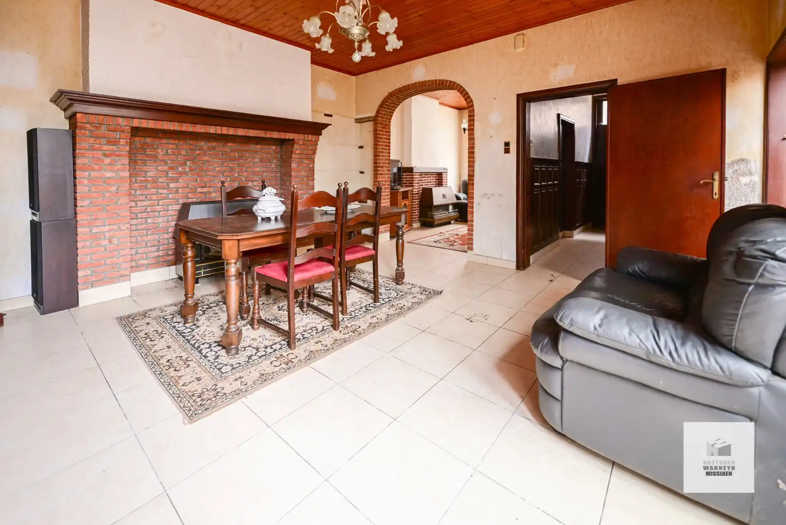 Te renoveren woning met garage centrum Oedelem foto 4