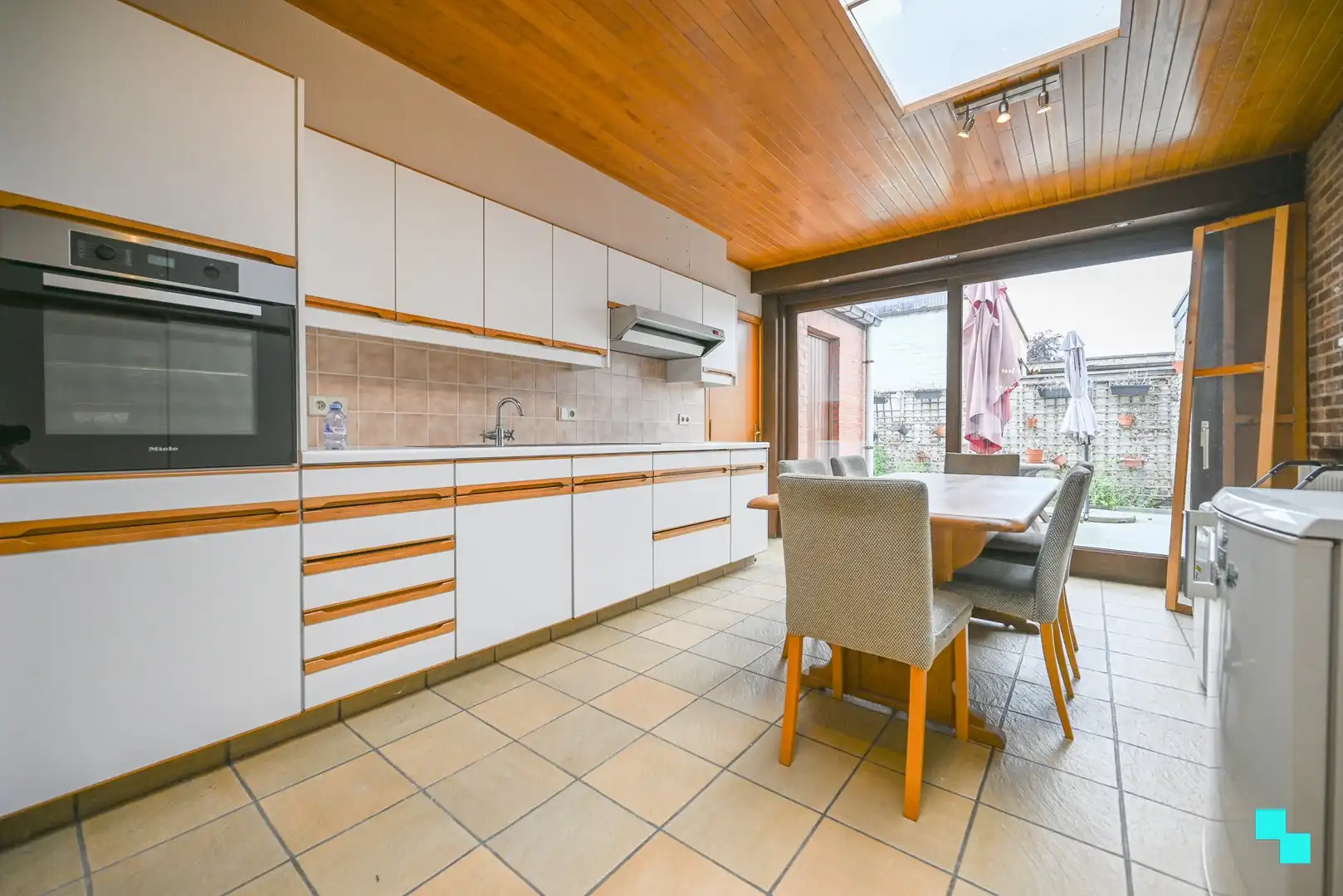 Charmante woning met een doorgedreven energetische renovatie te Izegem foto 13