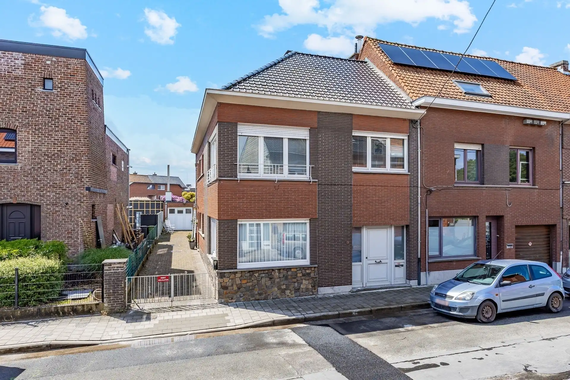 Te renoveren meergezinswoning met 2 woongelegenheden op toplocatie! foto 6