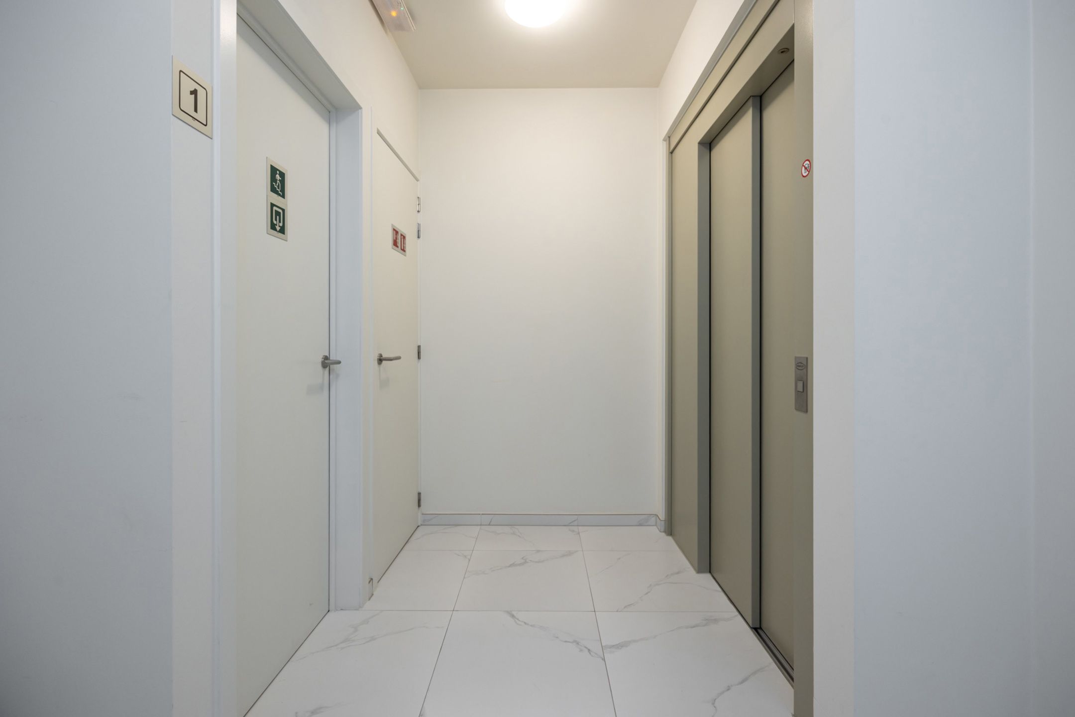 ANTWERPEN - Recent appartement met 2 terrassen foto 16
