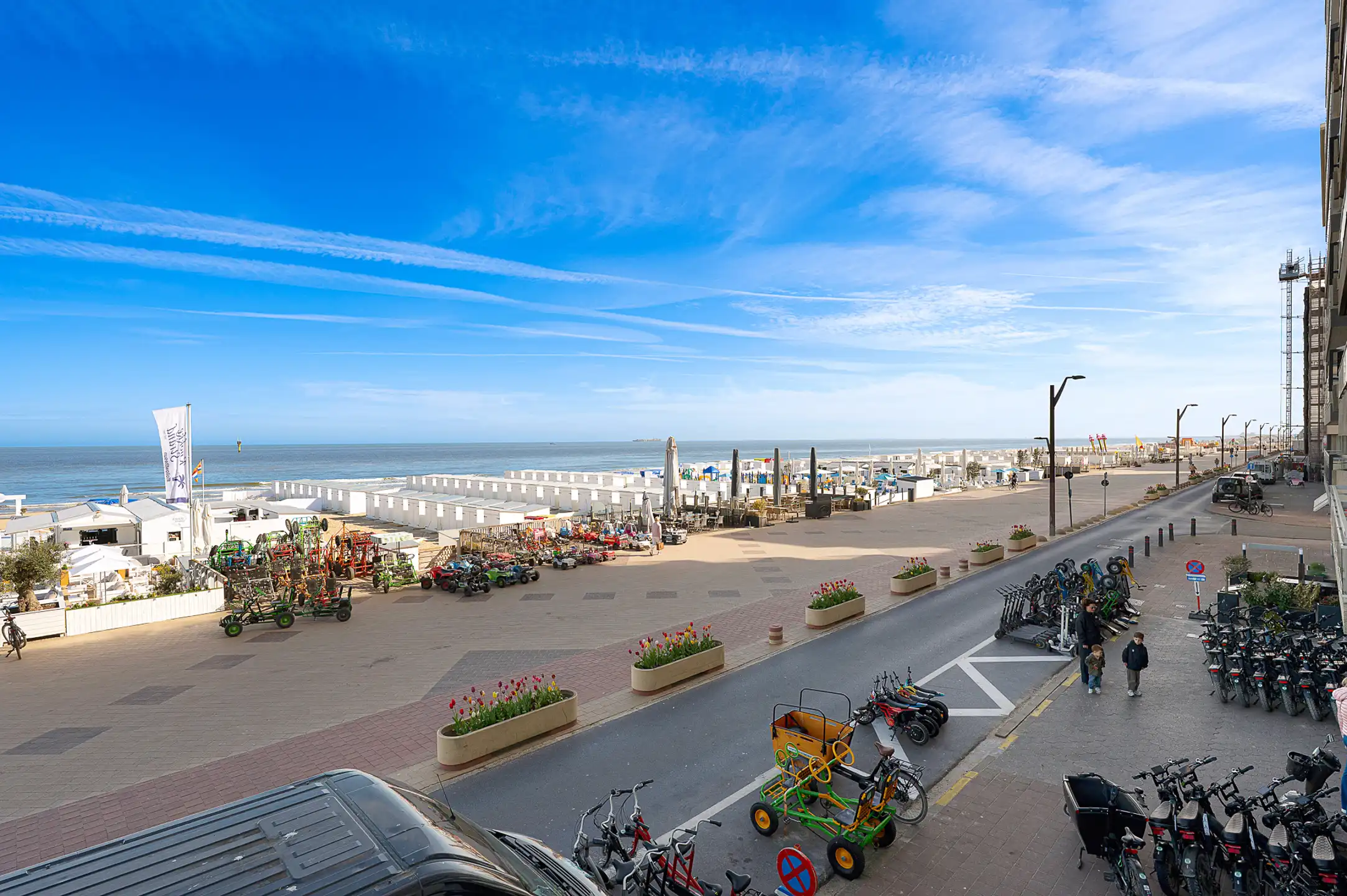 Stijlvol gerenoveerd appartement met frontaal zeezicht   foto 9