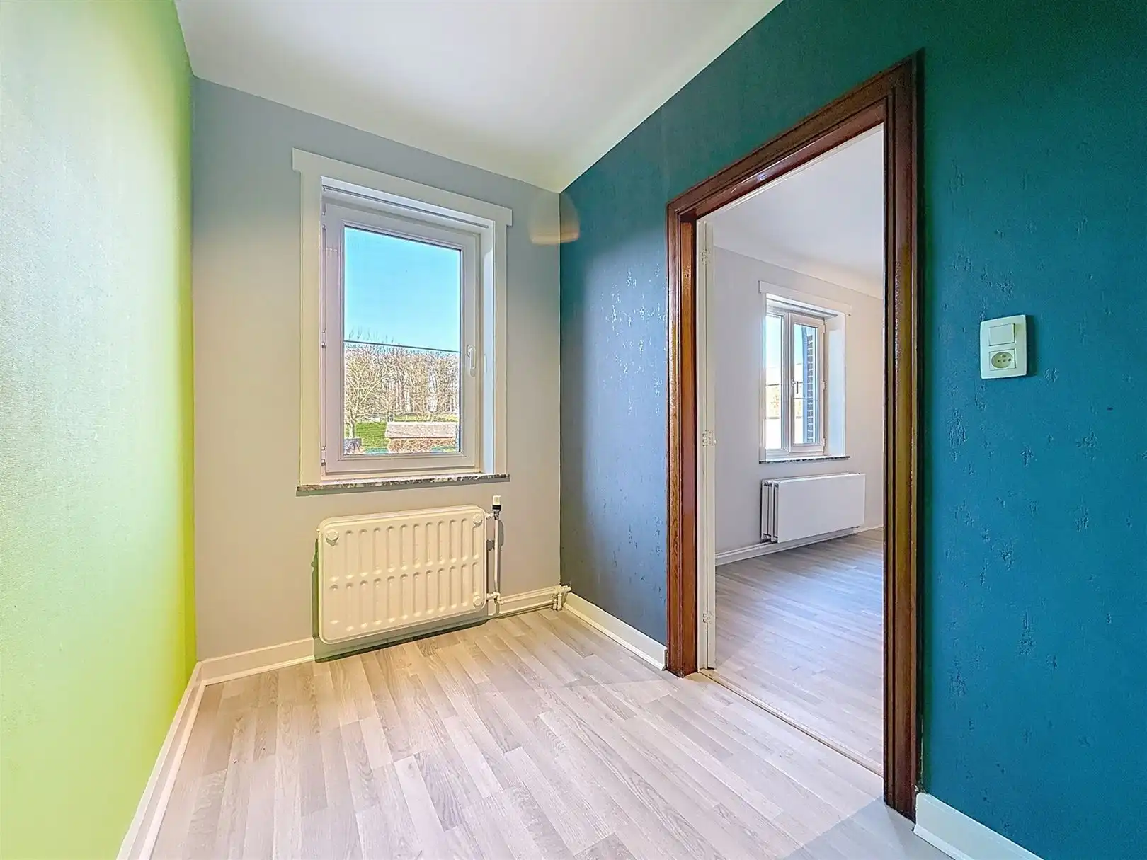 Halfopen bebouwing met 2 slpks, terras, garage foto 26