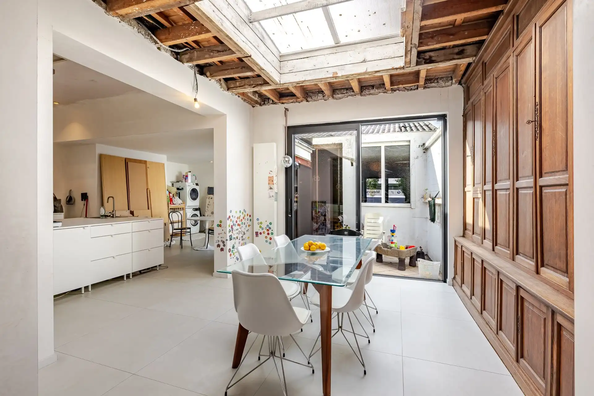 Karaktervol herenhuis met art-decoallure, ruime magazijnen en zuidgerichte tuin  foto 7