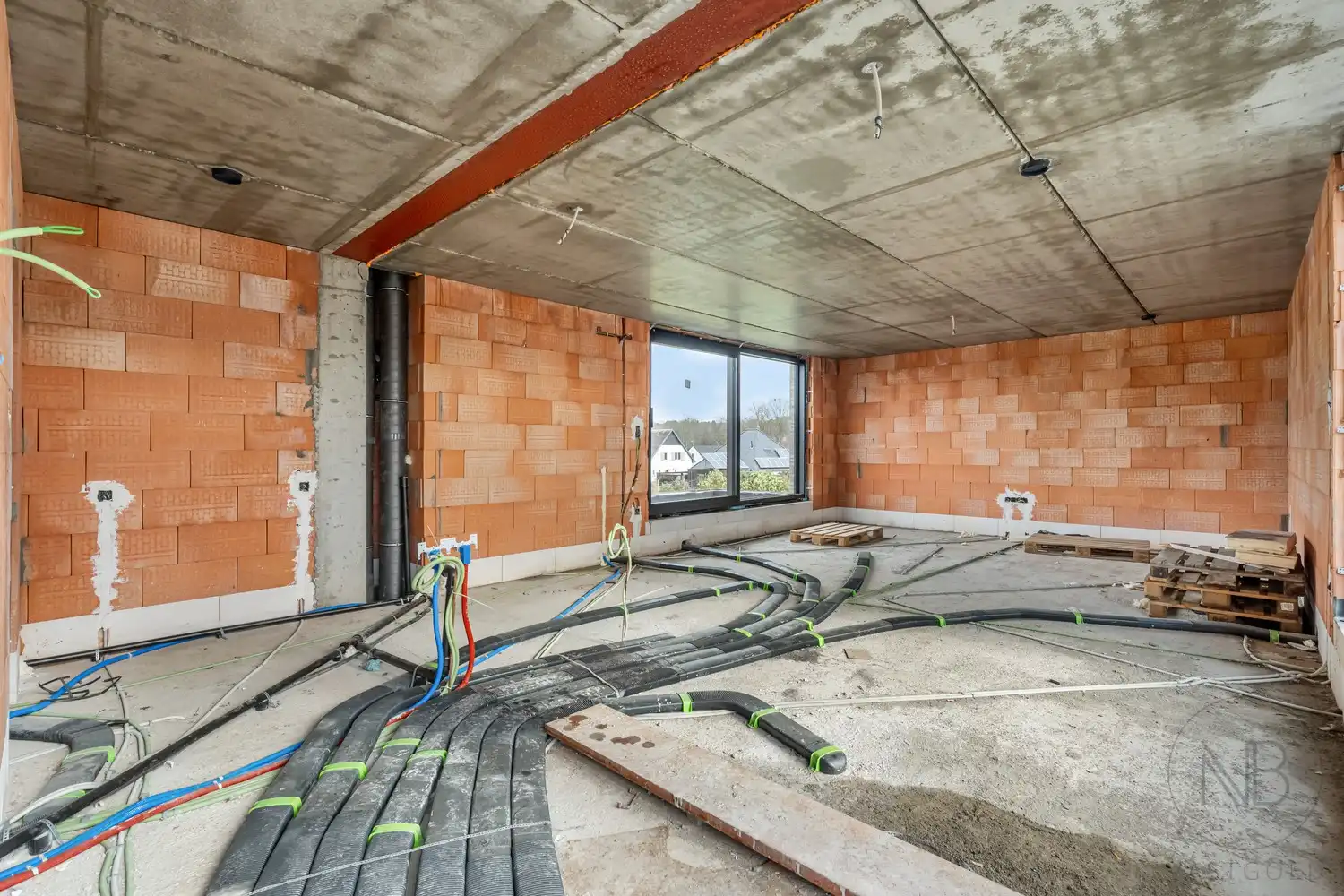 Penthouse met 2 slaapkamers incl. parking en kelderberging foto 3