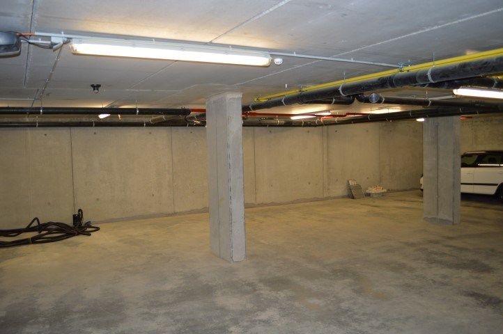 Appartement met twee slaapkamers, autostaanplaats en kelderberging in het centrum. foto 21