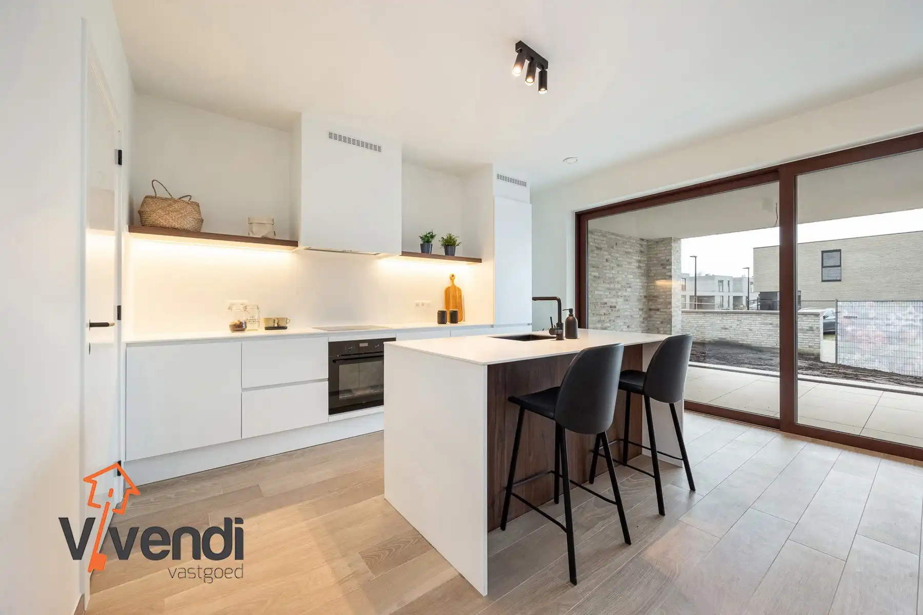 Gelijkvloers appartement van 110m² met 2slpk. foto 6