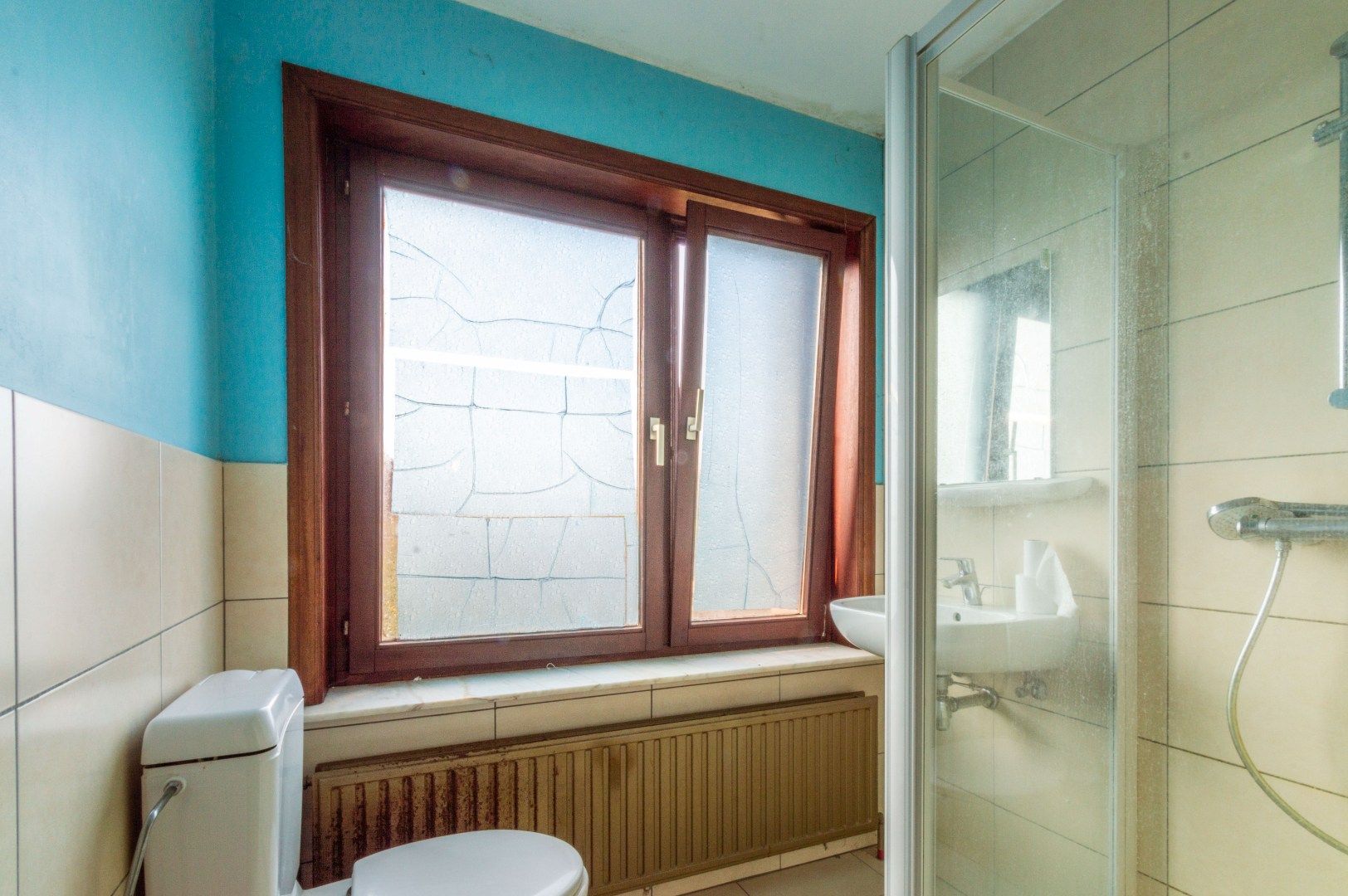 4-GEVEL WONING MET 4 SLAAPKAMERS + 2 BADKAMERS ! foto 16