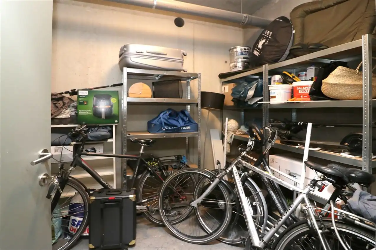 Gelijkvloers app., twee slpk, zonnig terras in centrum foto 28