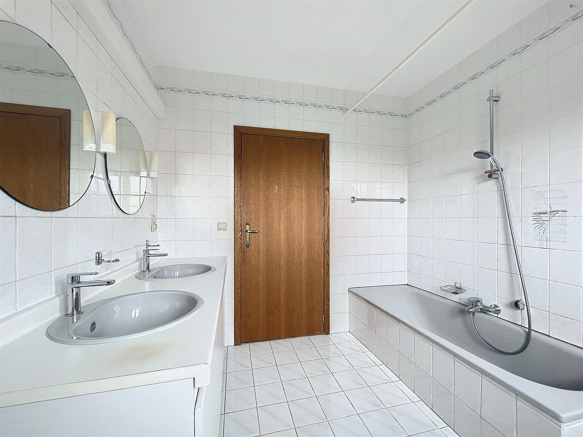 instapklaar 2 slaapkamerappartement met terras  foto 5