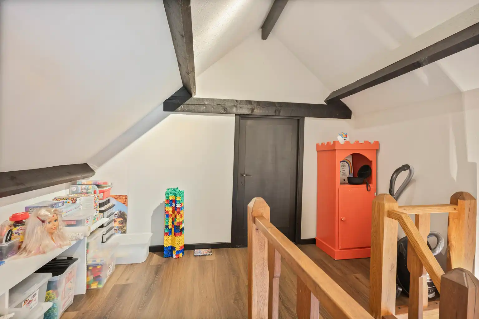 Ruime laagbouwwoning op 1806m² met omheinde tuin foto 21