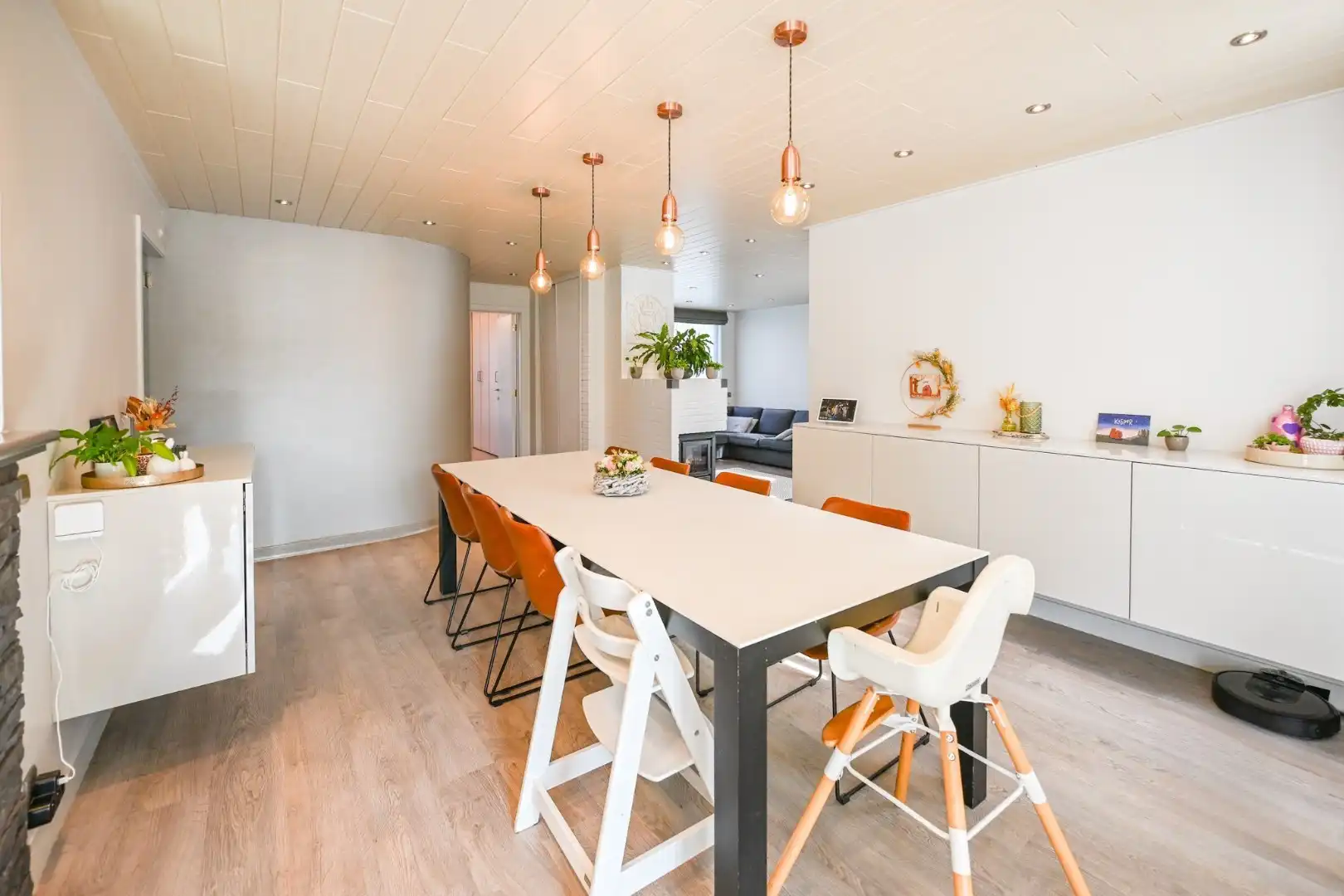 Perfect instapklare woning met 4 slaapkamers en kantoor/praktijkruimte met aparte ingang (21 m²) foto 12