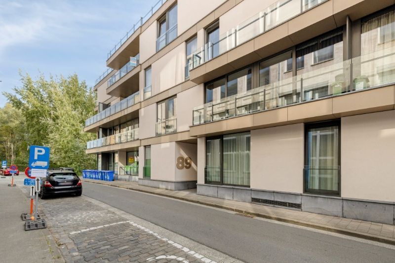 NABIJ HET SINT ANNAPLEIN, ENERGIEZUINIG APPARTEMENT MET TERRAS EN OVERDEKTE AUTOSTAANPLAATS foto 16
