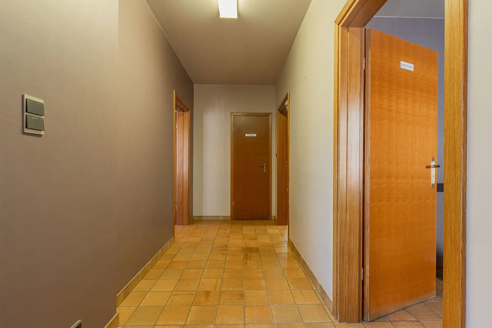 Uitzonderlijk ruime en veelzijdige praktijkwoning / cohousing met tal van mogelijkheden foto 20