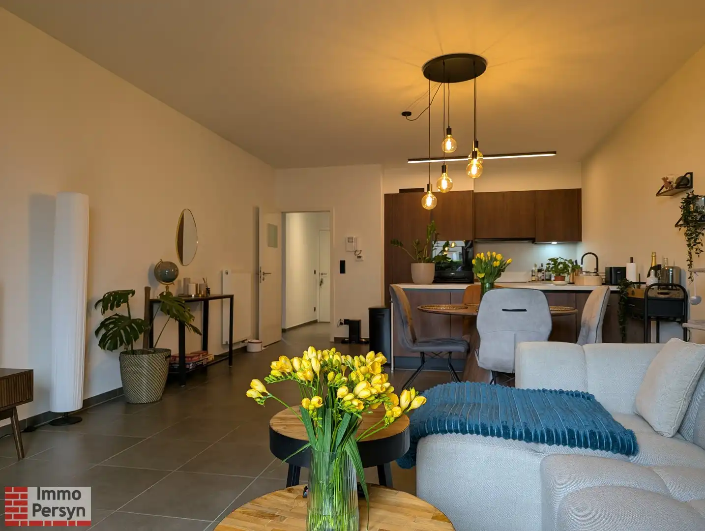 Gelijksvloer appartement met tuintje foto 8