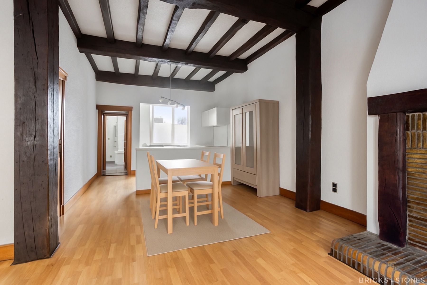 Centraal gelegen appartement te Antwerpen foto {{pictureIndex}}