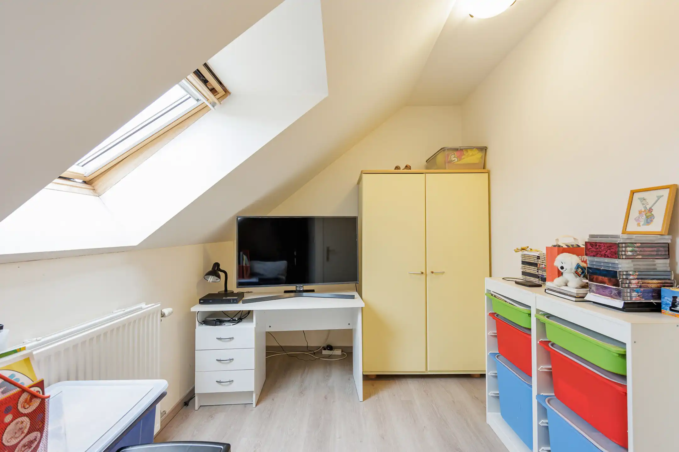Instapklare  woning met drie slaapkamers en stadstuintje foto 25