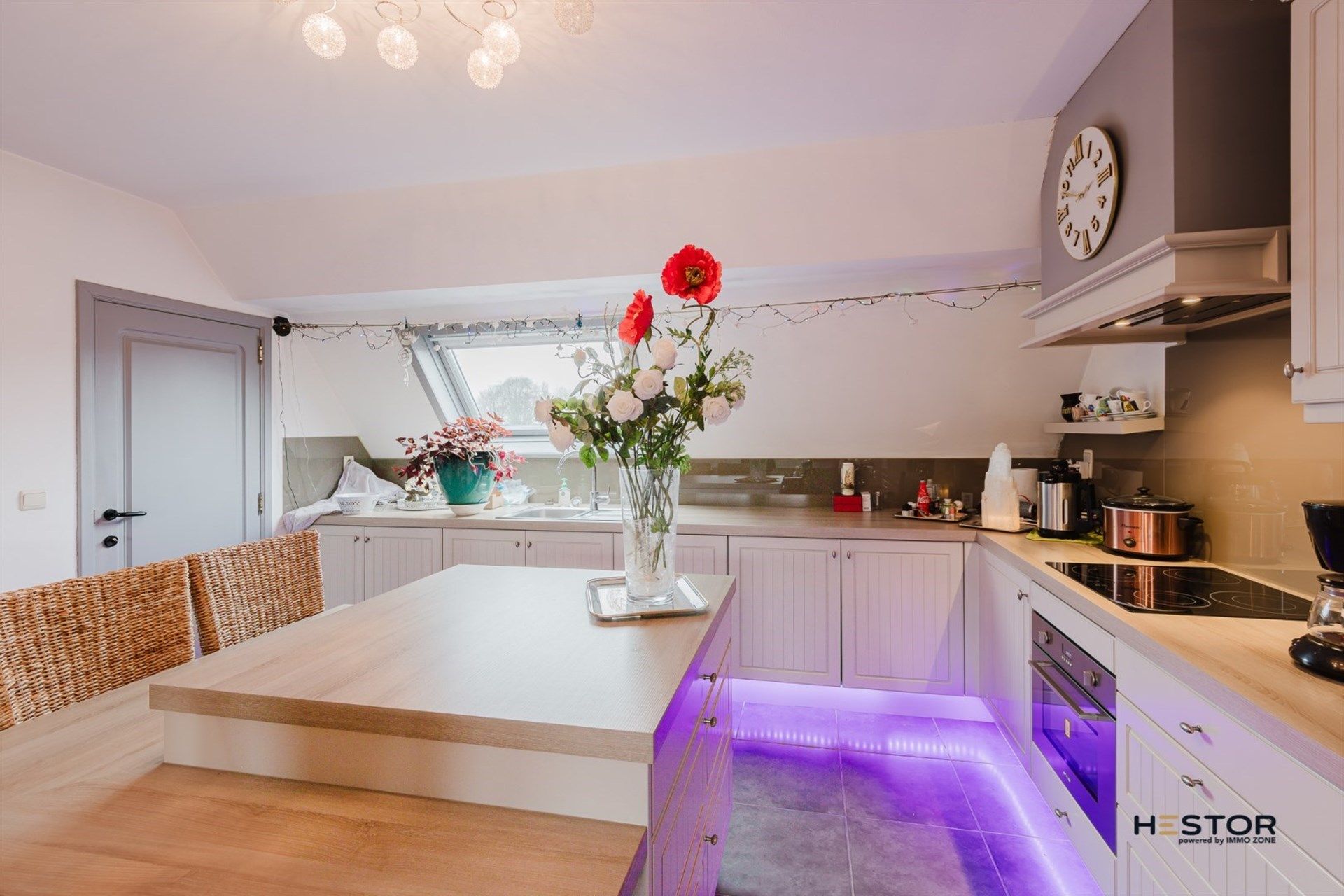 Ruim, 3 slaapkamerappartement met gigantisch terras nabij het centrum van Temse foto 3