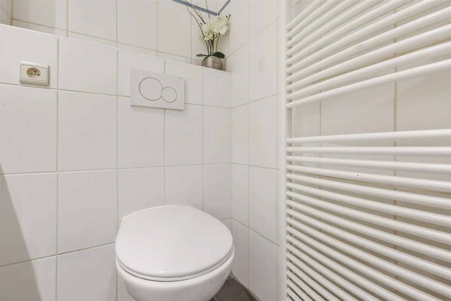 ZONNIG / LAGE ALGEMENE KOSTEN  foto 15