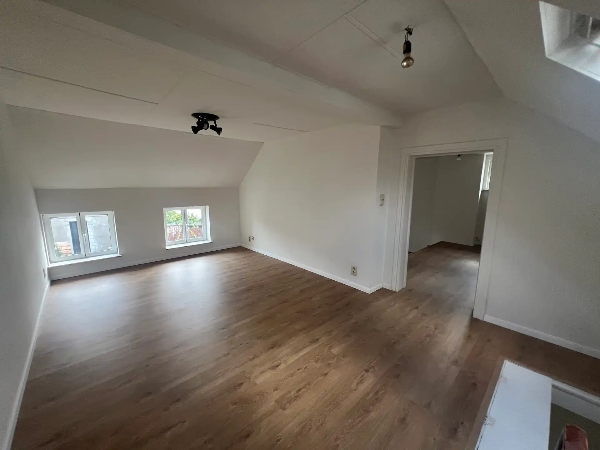 Volledig te renoveren woning nabij centrum Liedekerke foto 14