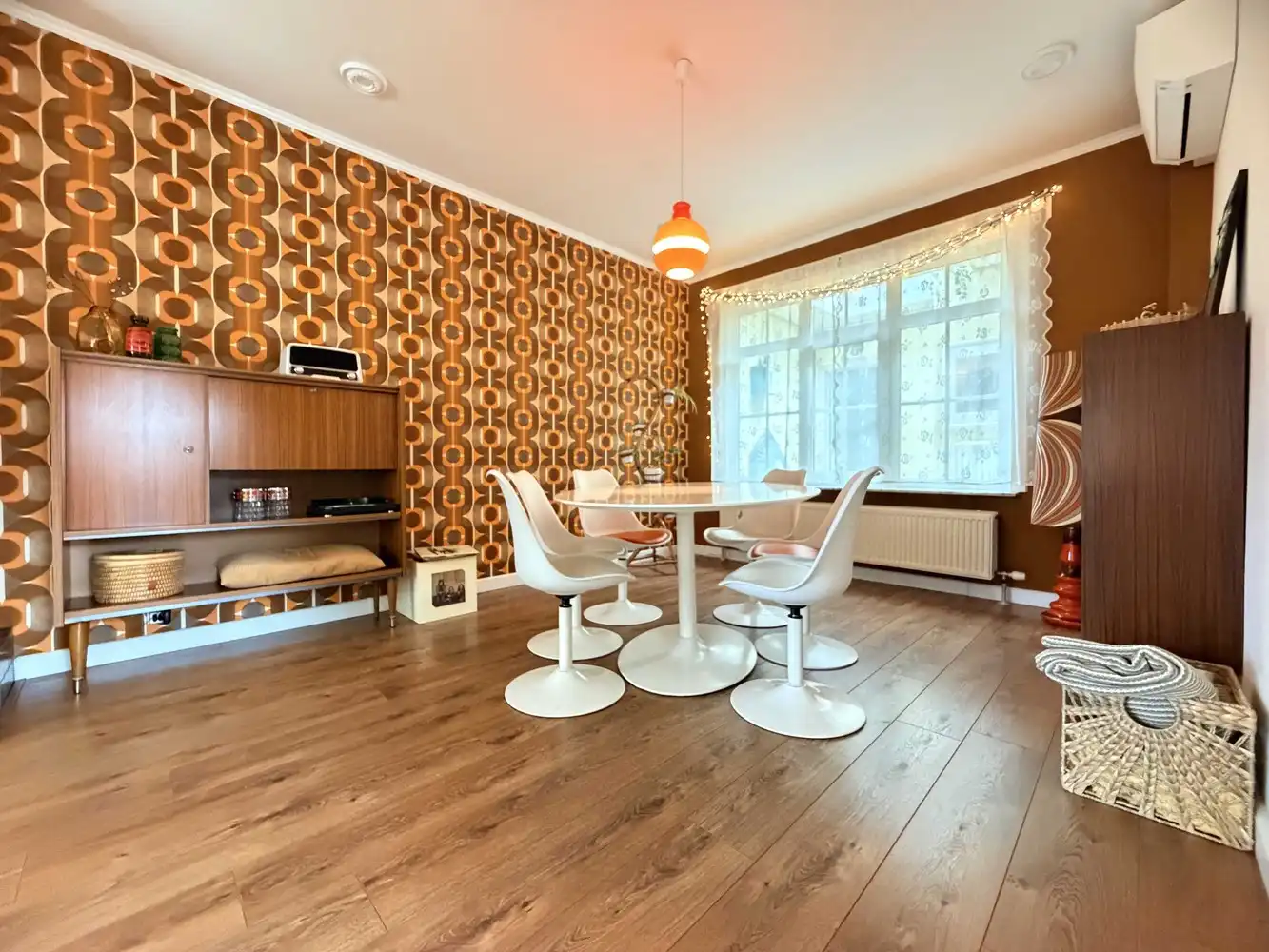Degelijk gerenoveerde woning met minstens 5 slaapkamers en aangename tuin foto 3