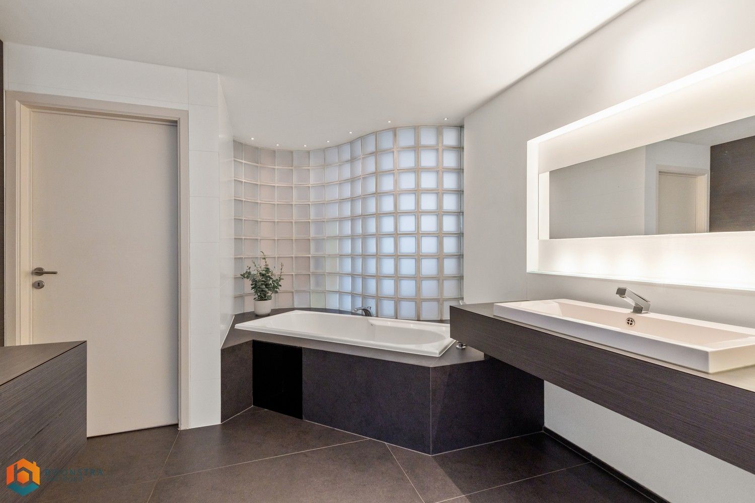 Energiezuinige villa op 1.636 m² met zwembad, lounge-ruimte en tropisch aangelegde tuin in Tremelo foto 19