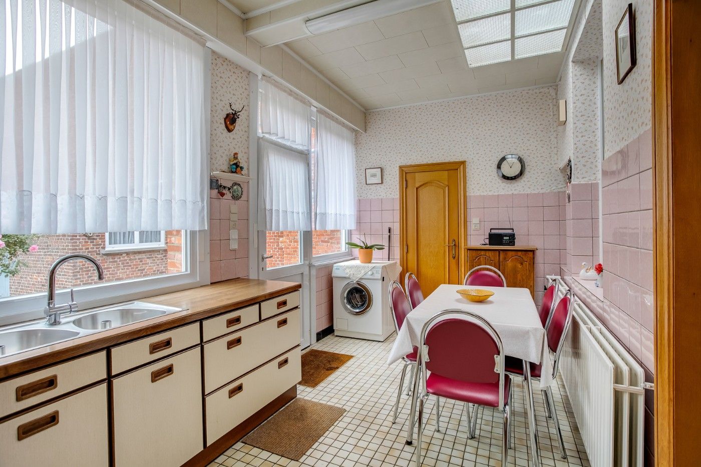 Te renoveren, halfopen bebouwing met 3 slpk, gezellige tuin en garage foto 11