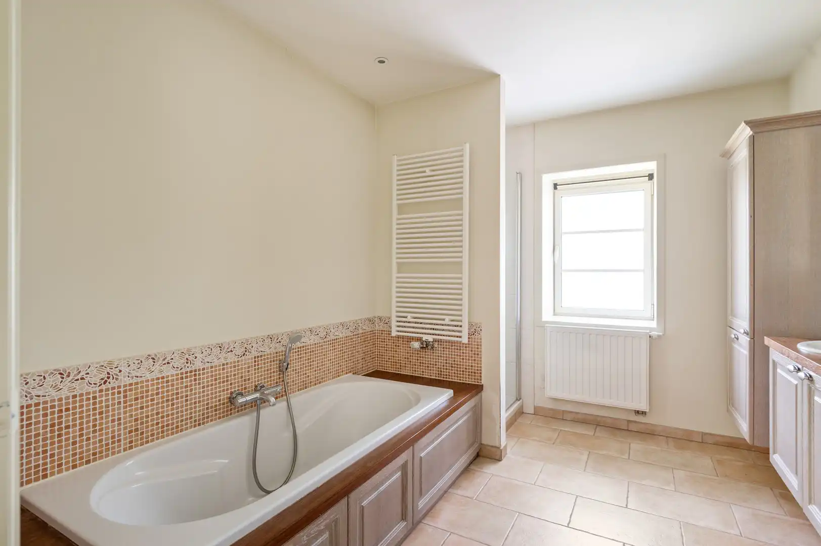 Charmante villa in gegeerde woonwijk Koningshof te Schoten foto 14