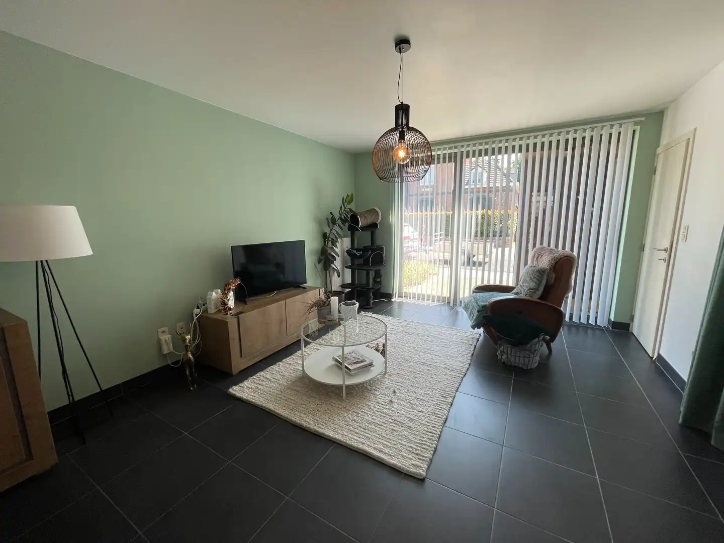 Gezellige woning met 3 slaapkamers en klein tuintje gelegen in Eksel. foto 2