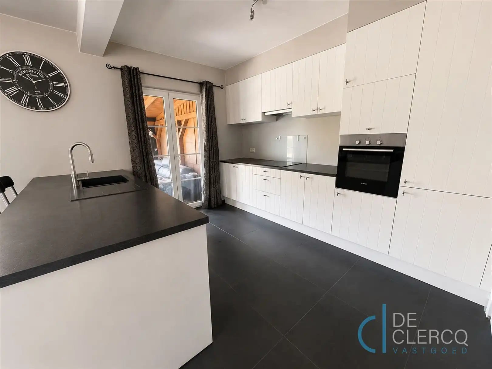 Ruime halfopen bebouwing nabij Lochristi Dorp! foto 4