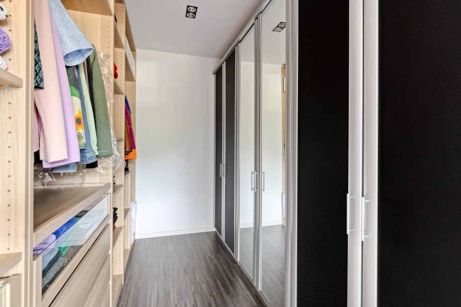 Stijlvolle villa met zonnige tuin waar comfort, kwaliteit en duurzaamheid samenkomen foto 17